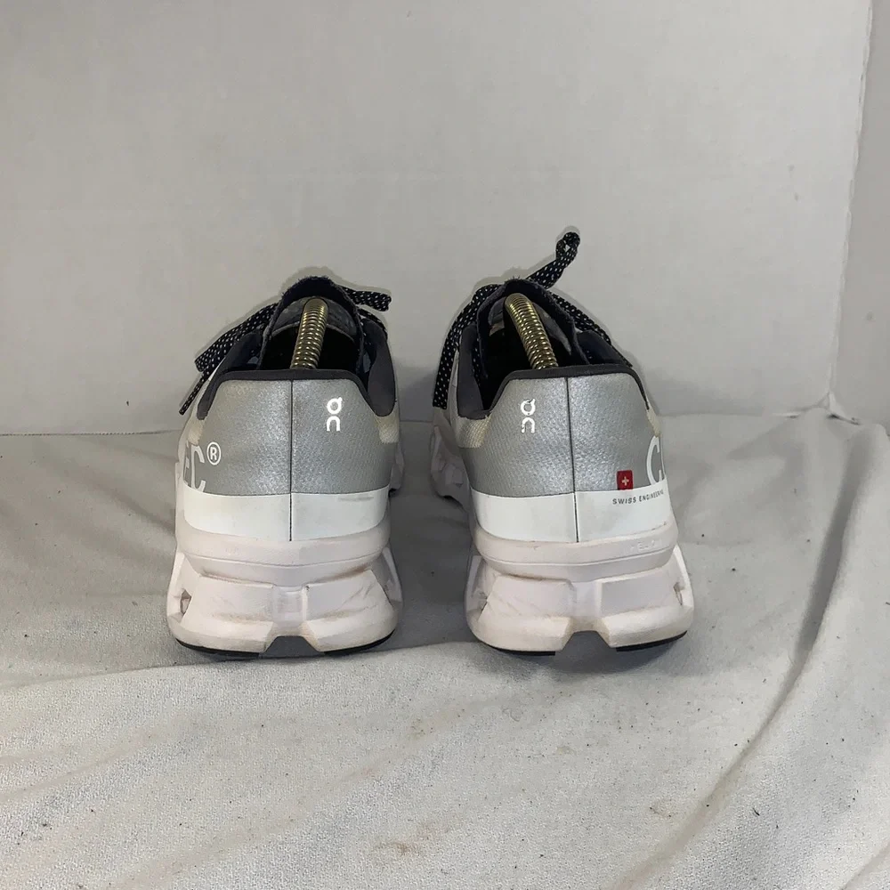 On Running Men's ‘Cloudmonster’ White/Black Sneakers